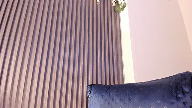 _brenda_becker live cam on StripChat