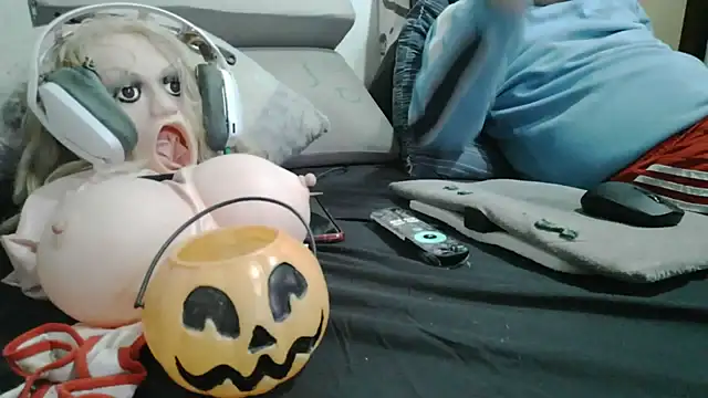 messi_syssy live cam on StripChat