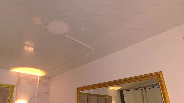 LolaGray__