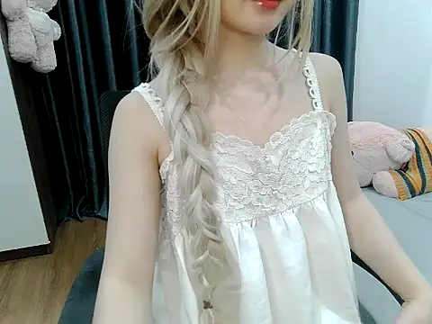 _meomeoo_ live cam on StripChat