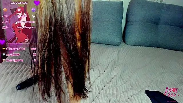 SnowWhite_Lissa live cam on StripChat