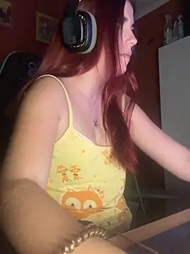 LaraWild6
