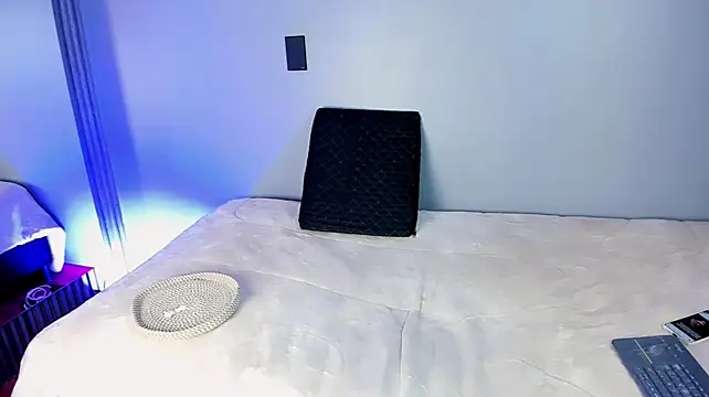 MistressAlmaBBW_