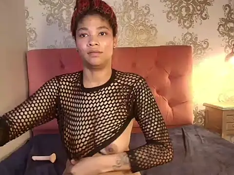 CloeEbony