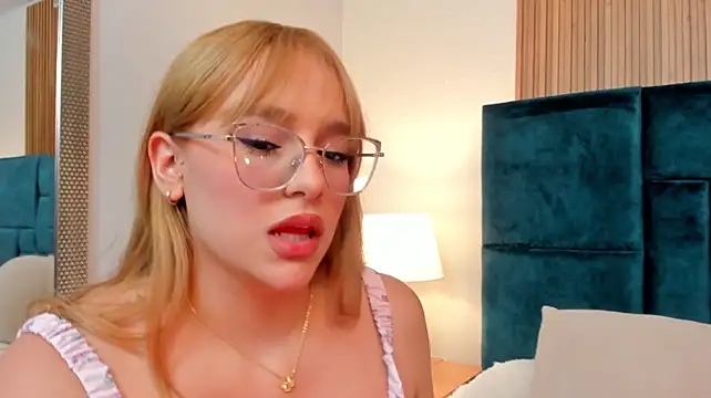 Amber_kiss_ live cam on StripChat