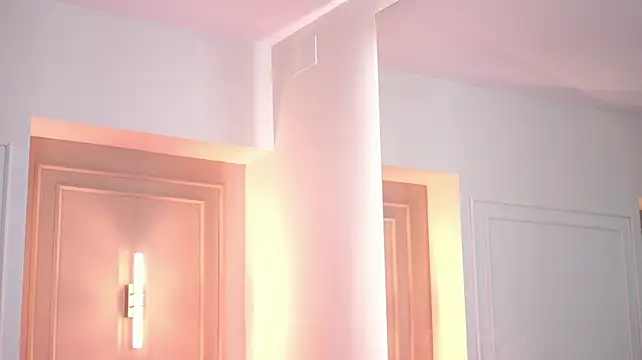 MilaFawn live cam on StripChat