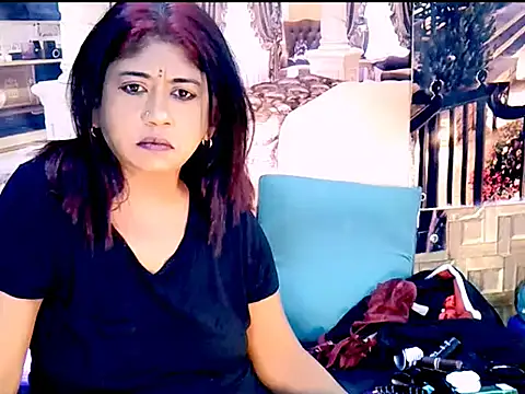 IndianPleasurez23 webcam