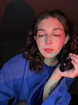 LittleHannaa_