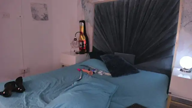 JulietaLP live cam on StripChat