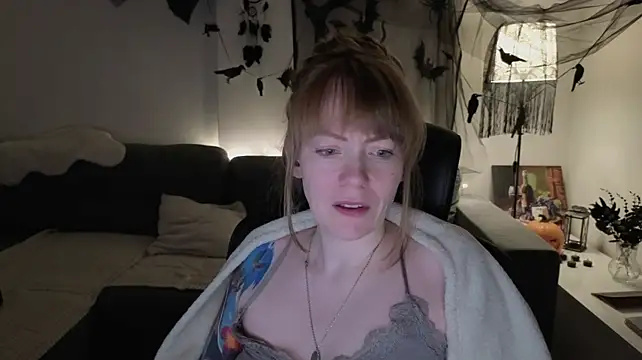 Aurora_Velvett_