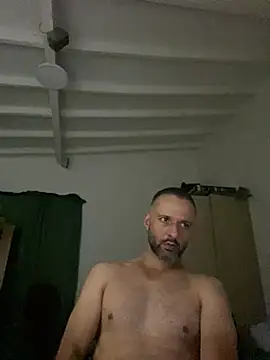 daniel850327 live cam on StripChat