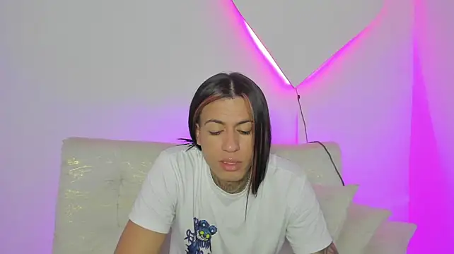 ArohomLester_