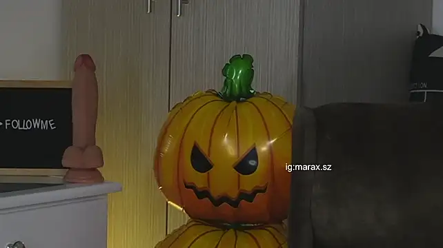 Mara_HugeAss