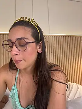 NahimiThompson live sex cam
