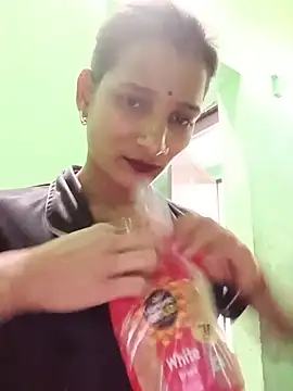Hot-Nisha01