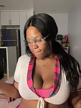 PrincessDreamm live cam on StripChat