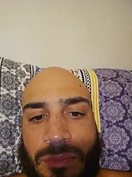 Bustinnuts69