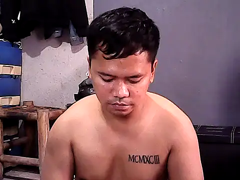 sweet_sexyasian69 (M young) - Help me to Cum in public or Private