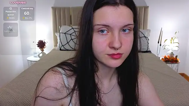 little__miss1_ (F teen) - bare the tits