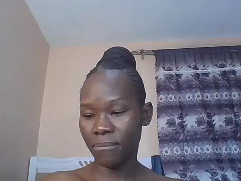 dollface_diva01 live cam on StripChat