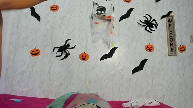 room_couplehot