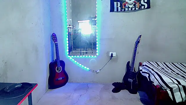 Atom_Hot