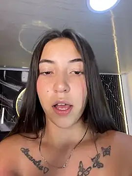 Zoee_Off1