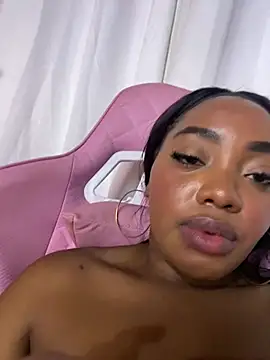 Model: MonicaSex_