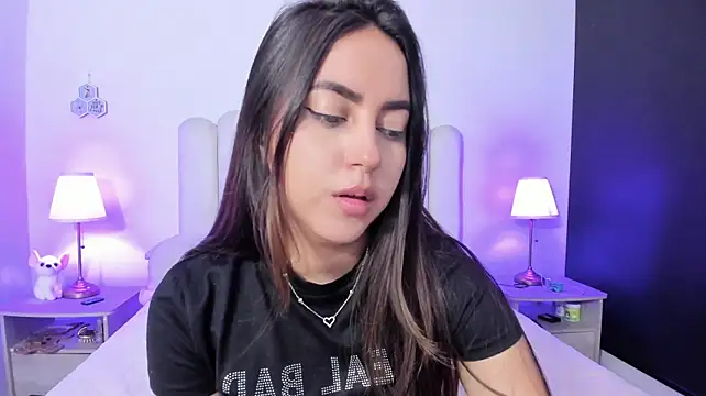 SofieBunnie live cam on StripChat
