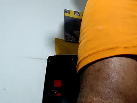 lucascastrohot live cam on StripChat