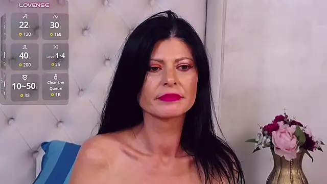 RosalieNorman live cam on StripChat