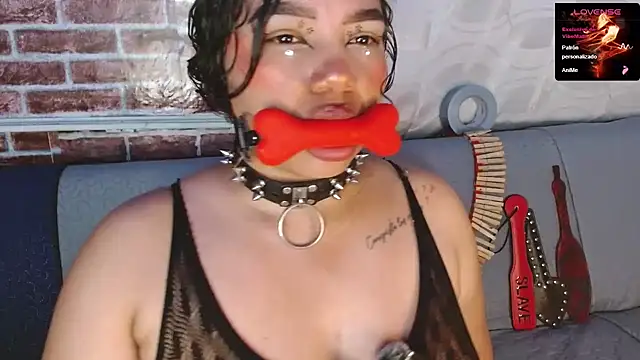 emma_bdsm_