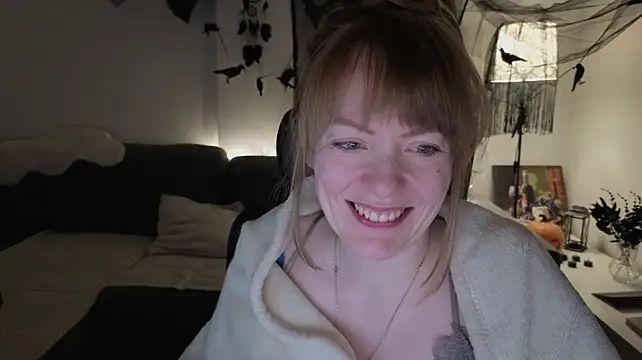 Aurora_Velvett_