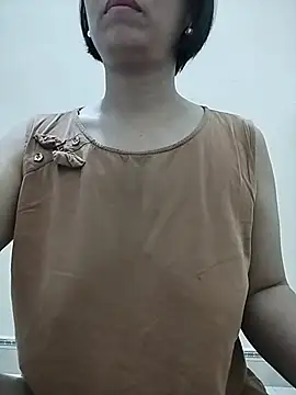Blackrose05 live cam on StripChat