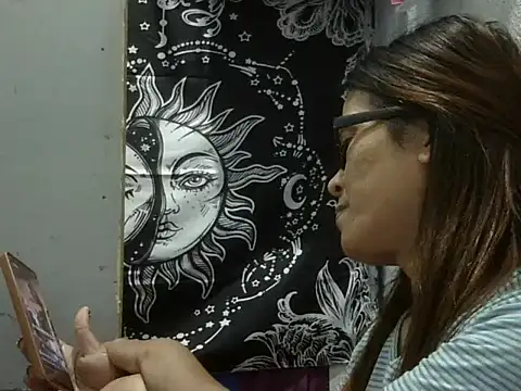 juicycum069