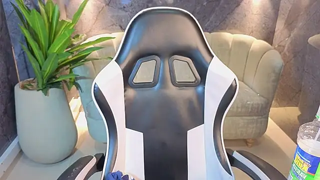 Abby_Koi_Tx