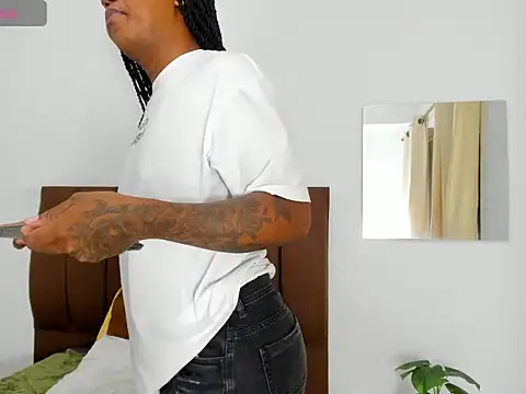 Naomy_4