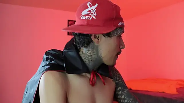 trieone on Stripchat