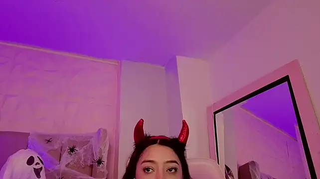 MollyBigBoobs12