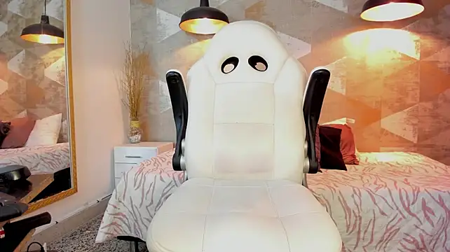 LalilaBrunettee