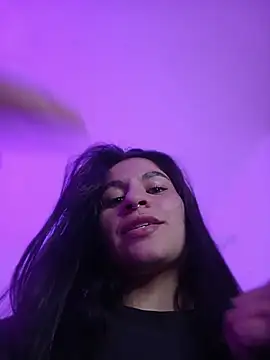 laura_22x