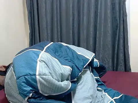 brunettenaomi1