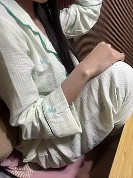Mina048