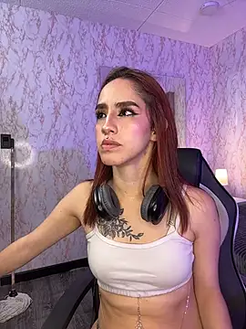Elodiee_Roussee webcam