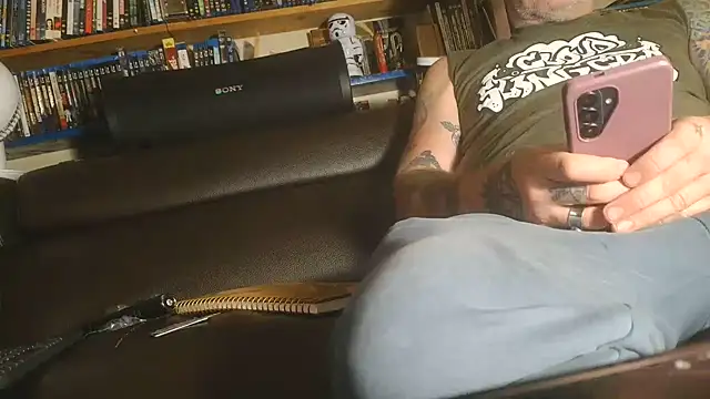 overmydadbody222 live sex cam