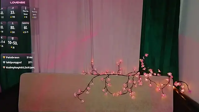pollyhiller1's live room