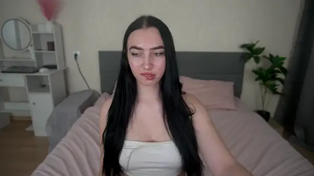WildKittenX_ live cam on StripChat