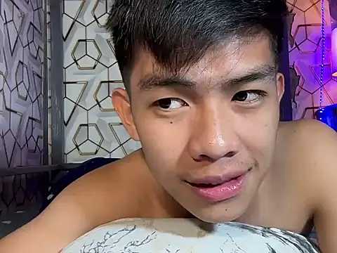 Clyde_hugecock