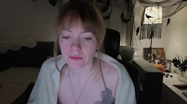 Aurora_Velvett_