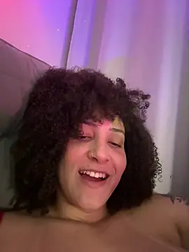 romena_'s live room